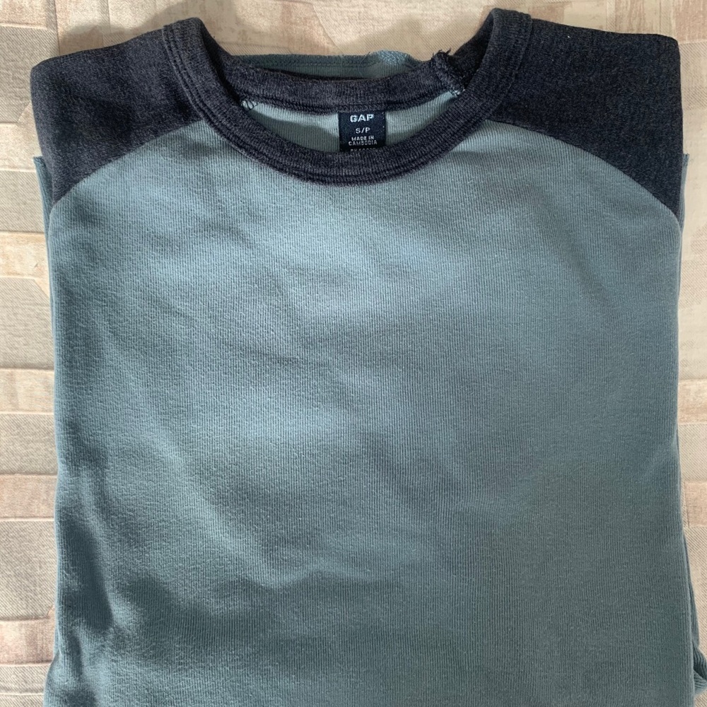 The GAP - Men’s blue baseball sweater (Small)